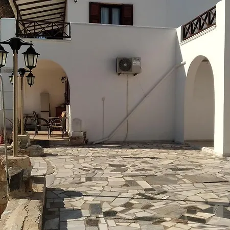 Akti Miaouli