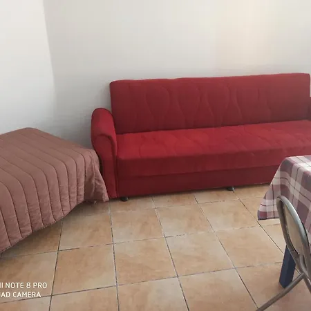 Akti Miaouli *